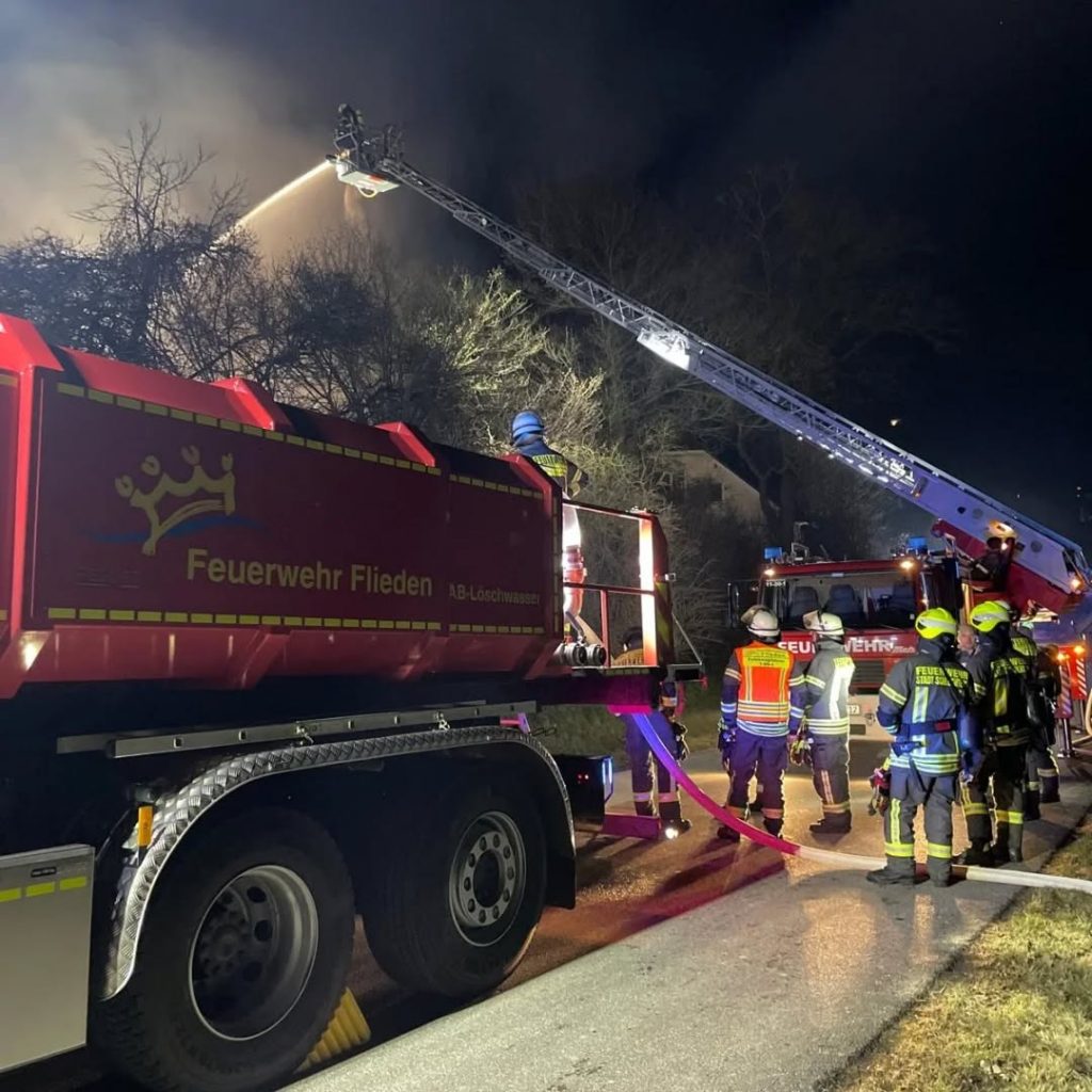 Instagram post from feuerwehrflieden. This post is in position 1.